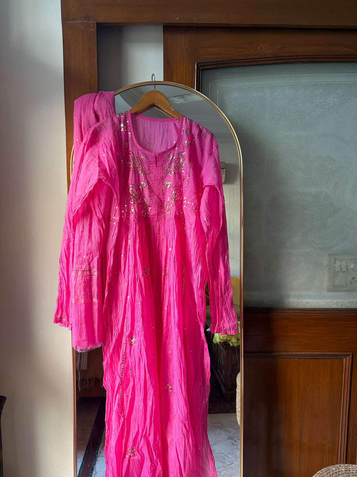 Fuscia Pitta Lucknowi Kurta Set