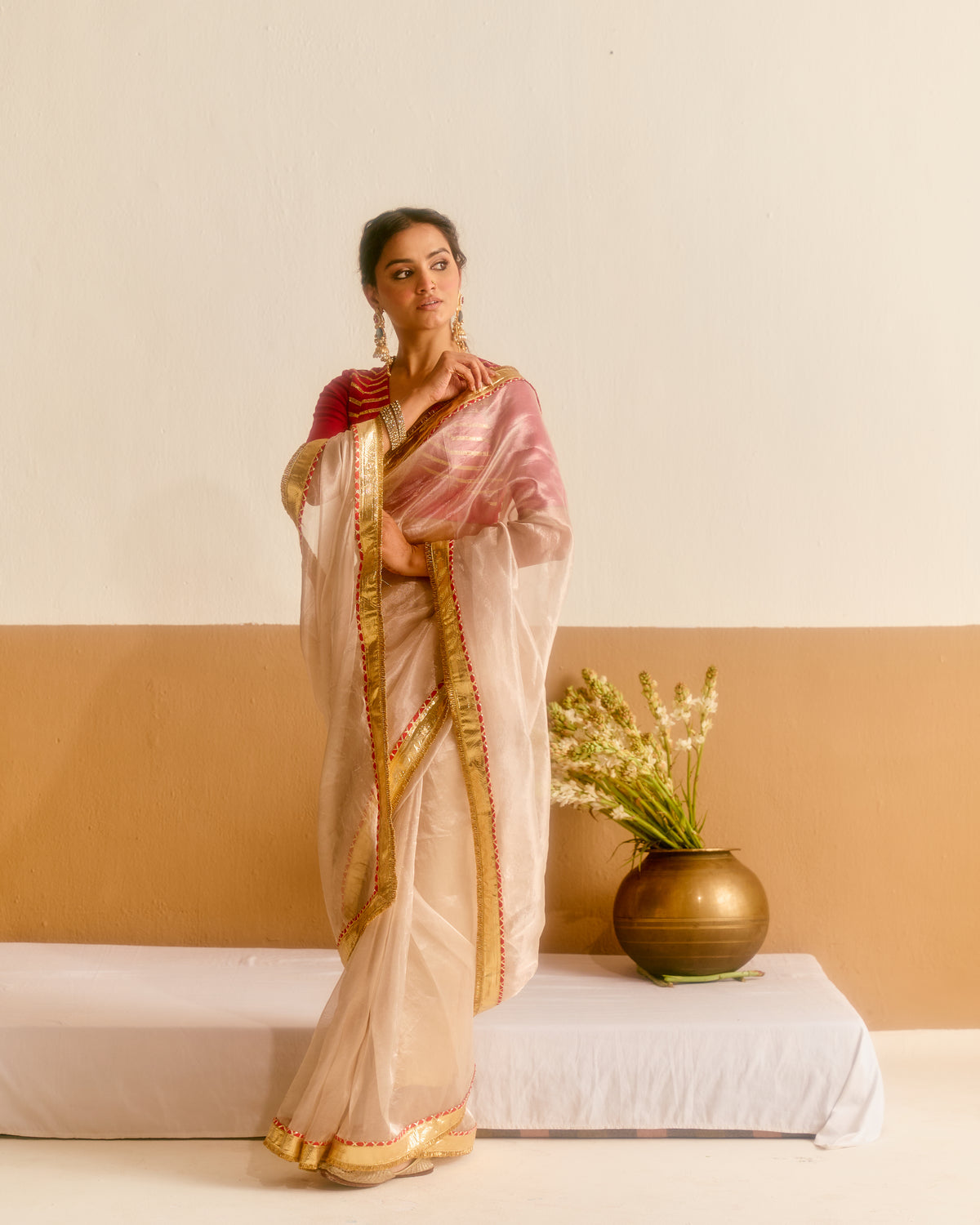 Chandi Jaisa Rang