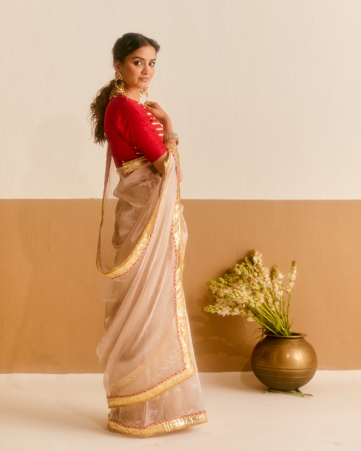 Chandi Jaisa Rang